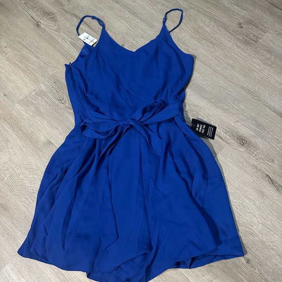 NWT Express Royal Blue Wrap Romper Size 4 🧚‍♀️ - Picture 5 of 6